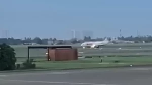 Mesin Terbakar, Pesawat Lion Air JT 330 Mendarat Darurat di Bandara Soekarno-Hatta