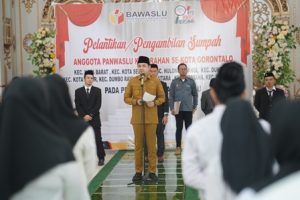 Ryan F. Kono Harap Panwas Kelurahan Bantu Sukseskan Pemilu Serentak 2024
