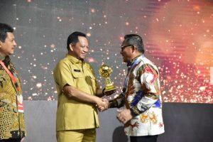 Konsisten Tingkatkan Kualitas Kesehatan, Pemkot Gorontalo Raih UHC Award 2023