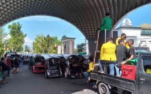 Buntut Perilaku Amoral, Mahasiswa Demo Desak Bupati Gorontalo Mundur dari Jabatannya