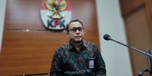 KPK Sita Sejumlah Bukti Usai Geledah Kediaman Eks Dirjen Kemenaker Reyna Usman di Bali