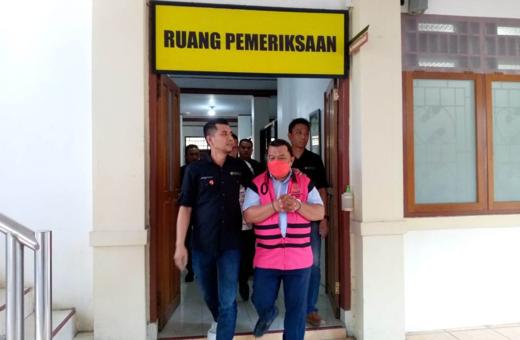 Korupsi Proyek SR-MBR Capai Rp24 Miliar, Eks Direktur Perumda Tirta Bulango Ditahan