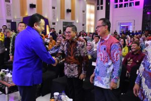 Marten Taha Apresiasi ‘Hulonthalo Art And Craft Festival’ di Kota Gorontalo