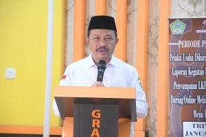 Penjabup Sherman Moridu Buka Sosialisasi Perizinan Berbasis Resiko Untuk Pelaku Usaha