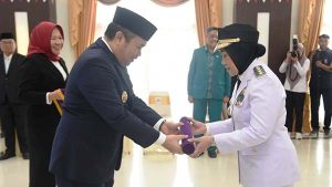 Penjagub Ismail Pakaya Resmi Melantik Penjabup Gorontalo Utara Sila Botutihe