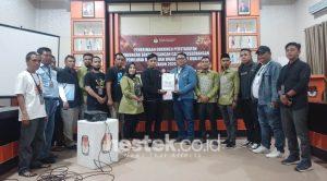 Pilkada Boalemo 2024, Bapaslon ‘Wali Raja’ Serahkan Syarat Dukungan Minimal ke KPU
