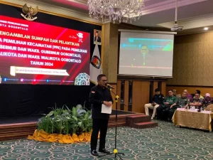Pesan Marten Taha Untuk 45 Anggota PPK Kota Gorontalo yang Baru Saja Dilantik