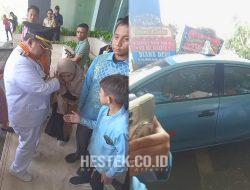 Adhan Dambea Naik Taksi Usai Pelantikan, Bukti Kesederhanaan di Tengah Euforia