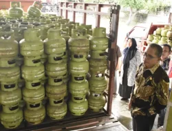 Pj Wali Kota Gorontalo Tinjau Stok dan Harga LPG 3 Kg, Pastikan Sesuai HET