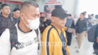 Tersangka Dugaan Korupsi Proyek Jalan Nani Wartabone Tiba di Gorontalo Usai Dijemput Paksa