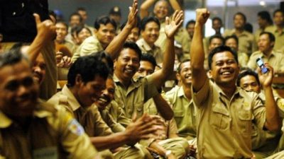 Cair Minggu Depan, Presiden Prabowo Siapkan Rp50 Triliun untuk THR PNS 2025