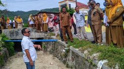 Dekot Gorontalo Tinjau Lokasi Cek-Dam Rusak di Kota Barat, Saluran Air Tersumbat Material
