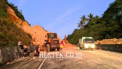 Risiko Longsor Susulan, Jalan GORR Belum Dibuka untuk Kendaraan