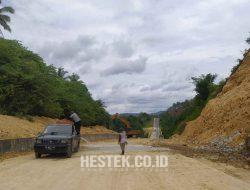 Akses Jalan GORR Dibuka, Pembersihan Material Longsor Selesai