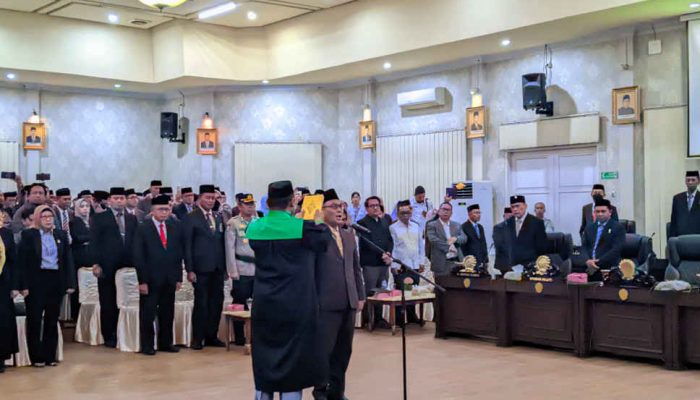 Susanto Liputo Resmi Gantikan Hardi Sidiki di DPRD Kota Gorontalo