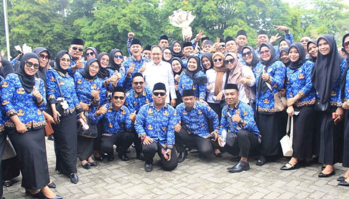 51 PPPK Sekretariat DPRD Kota Gorontalo Dilantik, Sekwan Tekankan Pengabdian pada Rakyat