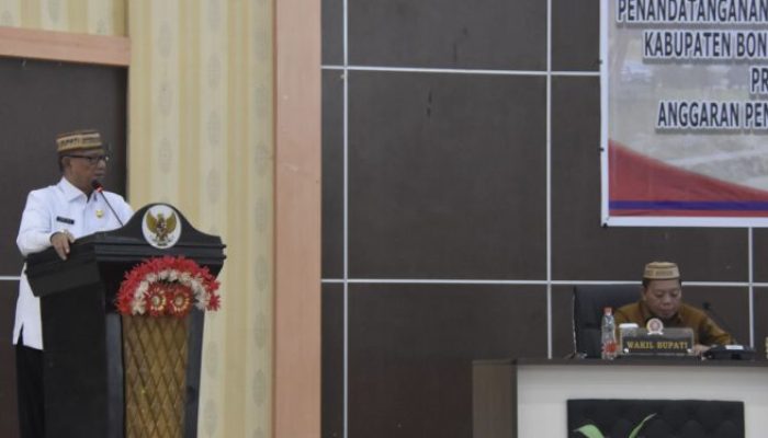 Ismet Mile Tekankan Kemandirian Fiskal Daerah di Penandatanganan KUA-PPAS 2026