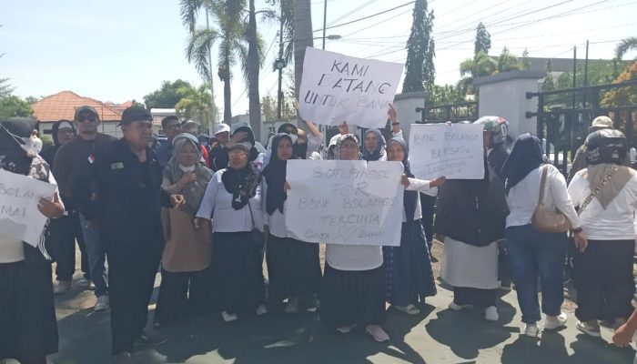 Bela Bupati Ismet Mile, Aliansi Pemuda Desak Kejati Gorontalo Usut Oknum A