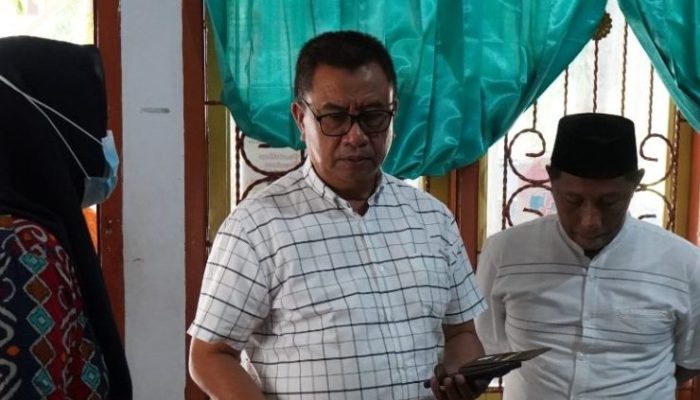 Gustam Ismail Soroti Ketidaksesuaian Isi Paket MBG di SMA Negeri 1 Telaga