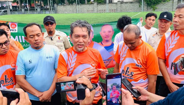 Presiden PKS Main Mini Soccer Bersama Jurnalis, Bahas Krisis hingga Target 2029