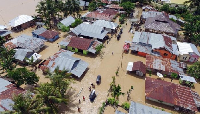 Banjir Bandang Terjang Gorontalo Utara, Ratusan Rumah Tertimbun Lumpur dan Material Kayu