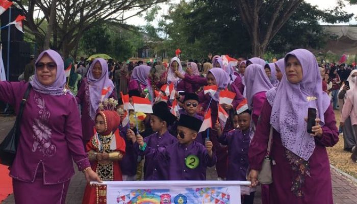 Kostum Profesi Warnai HAN Bone Bolango, Ruwaida Titip Pesan untuk Masa Depan Anak