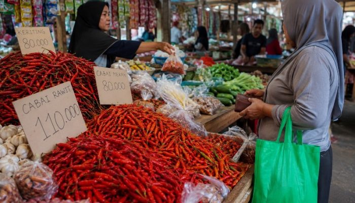 Harga Pangan di Pasar Talumopatu Stabil, Cabai Rawit Tembus Rp111 Ribu per Kilogram