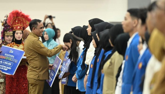 Pemprov Sulteng Gratiskan UKT Mahasiswa Lewat Program Berani Cerdas