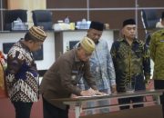 APBD Perubahan Bone Bolango Disetujui, Ismet Mile Minta Anggaran Kembali ke Masyarakat